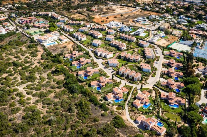 Image No.32-2 Bed Townhouse for sale