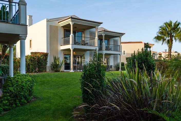 Image No.74-2 Bed Townhouse for sale