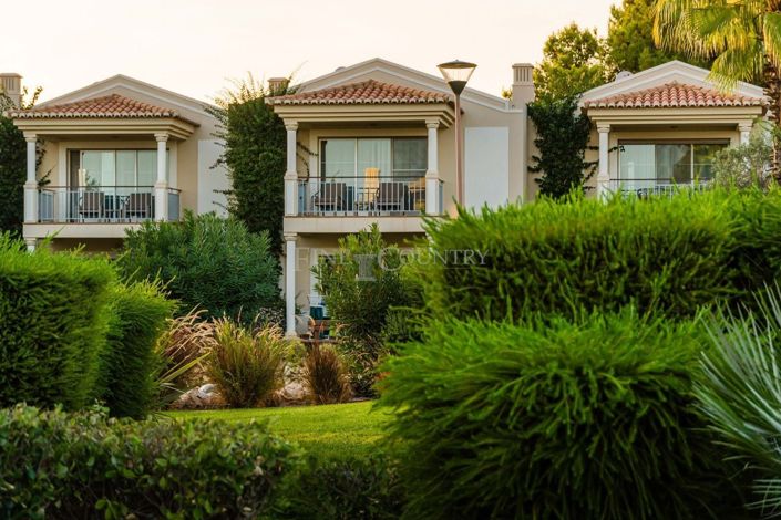 Image No.92-2 Bed Townhouse for sale