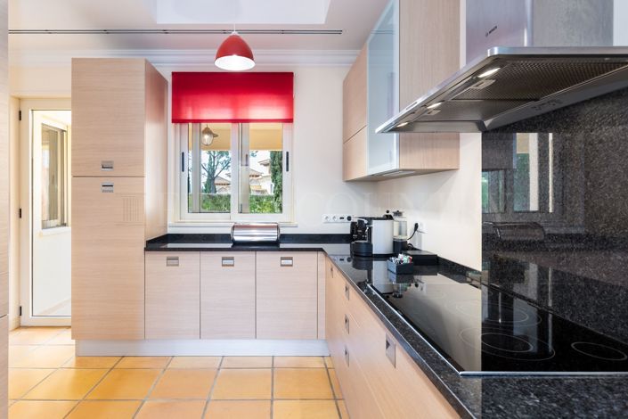 Image No.25-3 Bed Semi-Detached for sale