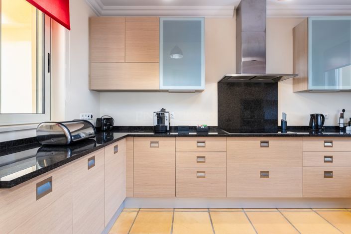 Image No.26-3 Bed Semi-Detached for sale