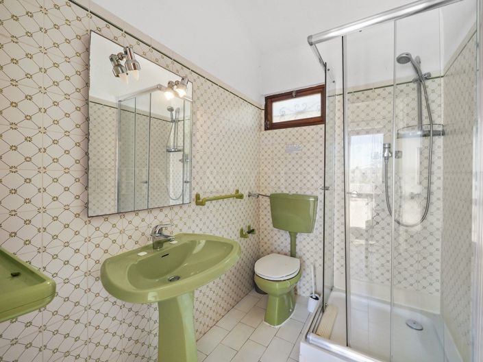 Image No.34-4 Bed Property for sale