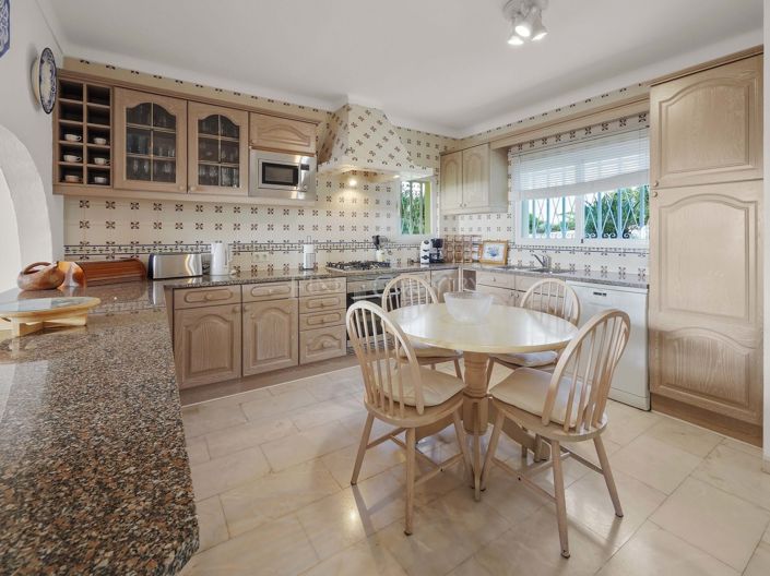 Image No.11-Propriété de 4 chambres à vendre à Carvoeiro