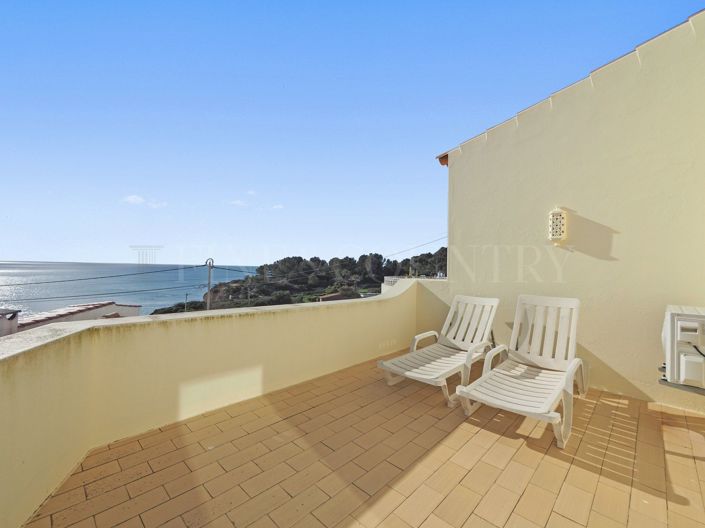 Image No.33-4 Bed Property for sale