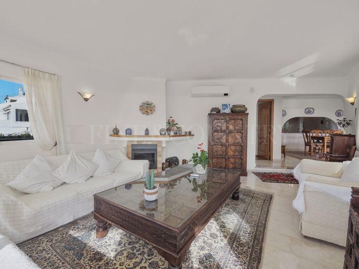 Image No.7-4 Bed Property for sale