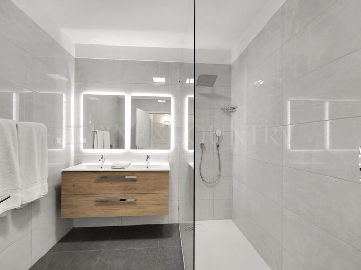 Image No.13-2 Bed Apartment for sale