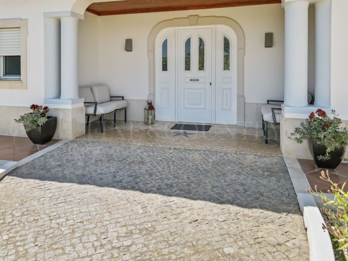 Image No.31-7 Bed Property for sale