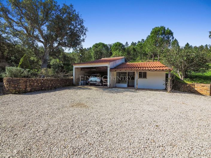 Image No.34-5 Bed Property for sale