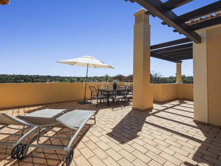 Image No.22-3 Bed Property for sale