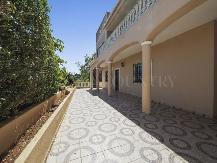 Image No.35-5 Bed Property for sale