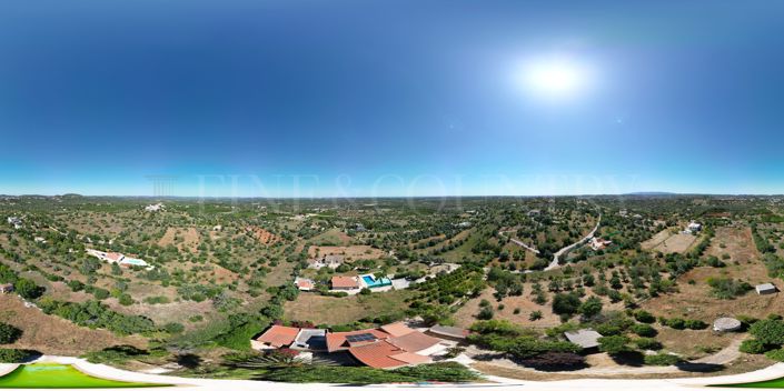 Image No.50-5 Bed Property for sale