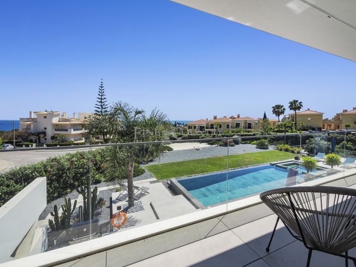 Image No.36-5 Bed Property for sale