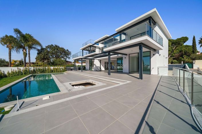 Image No.2-4 Bed Villa for sale