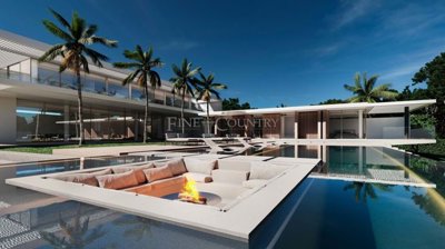 8 Bed Property for sale