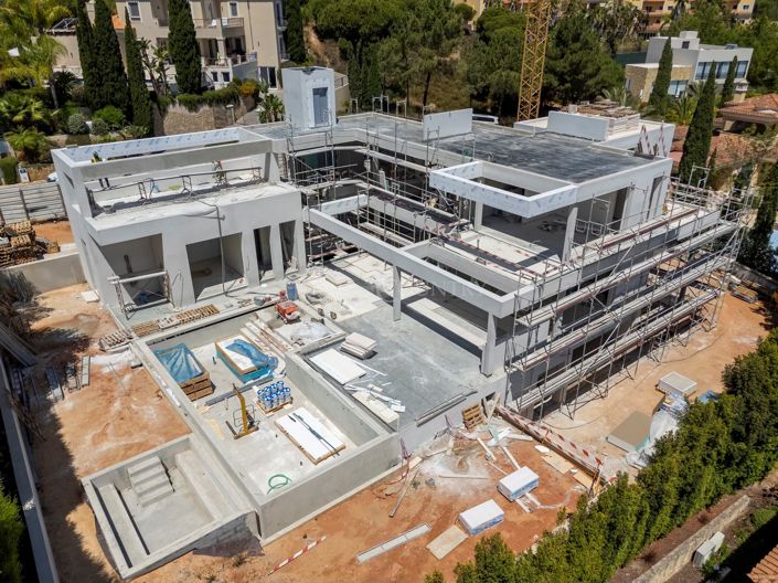 Image No.11-4 Bed Property for sale