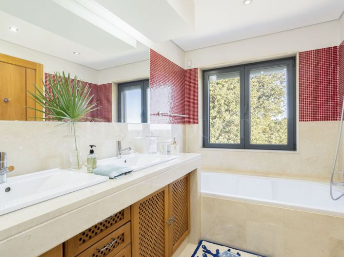 Image No.29-7 Bed Villa for sale