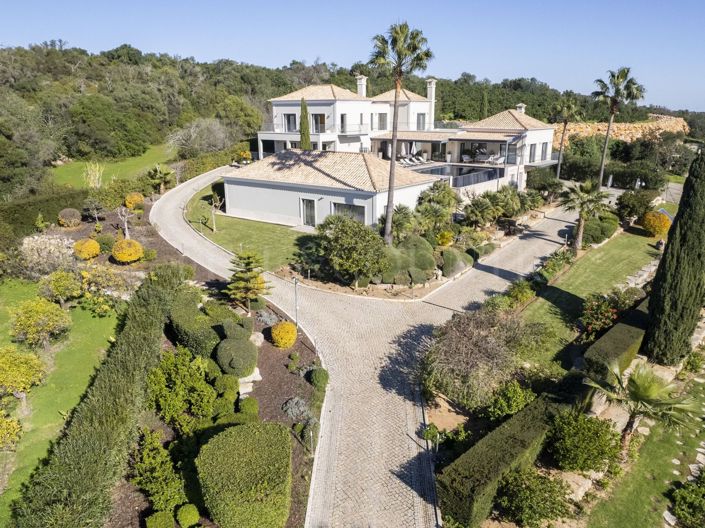 Image No.4-7 Bed Villa for sale