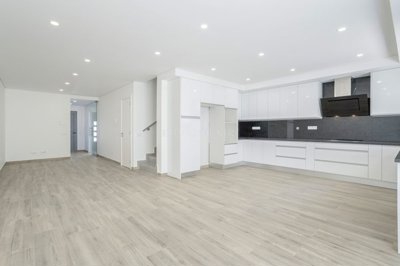 2104-350839-14d4e763c151089fe37f379b2f9be1ace