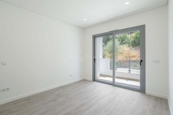 Image No.28-3 Bed Townhouse for sale