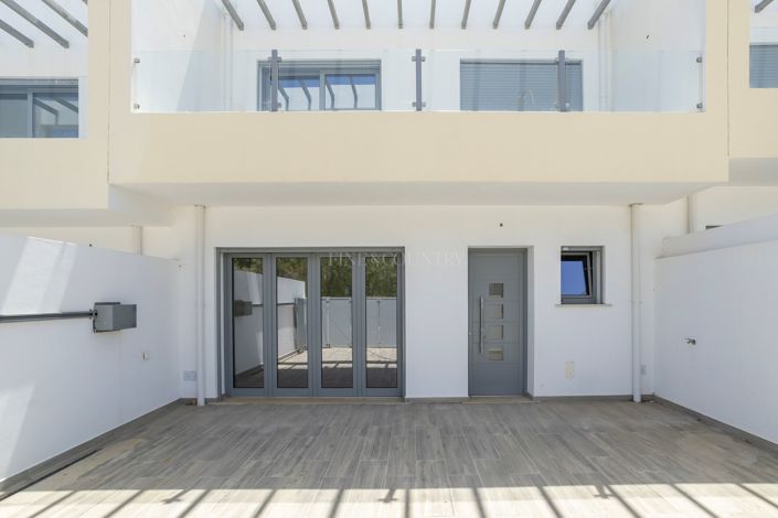 Image No.4-3 Bed Townhouse for sale