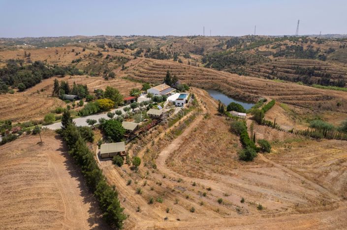 Image No.2-3 Bed Villa for sale