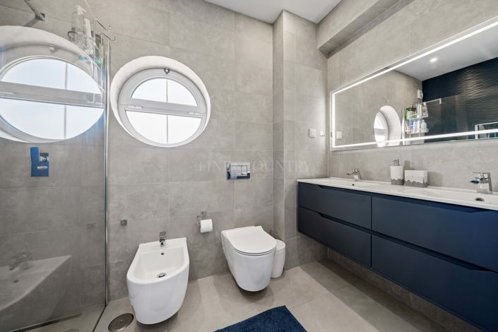 Image No.15-4 Bed Villa for sale