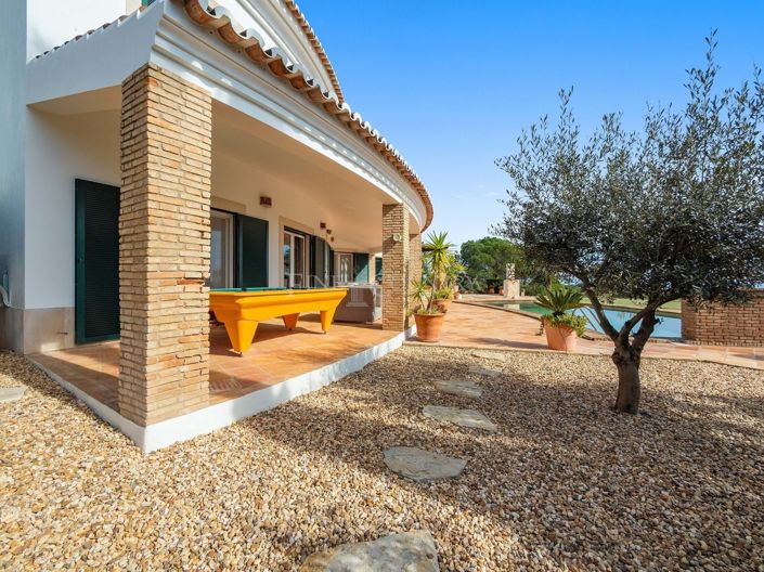 Image No.55-4 Bed Property for sale