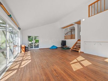 2104-352315-b952a8cbdbc2fd66601ce91bb265b9cce