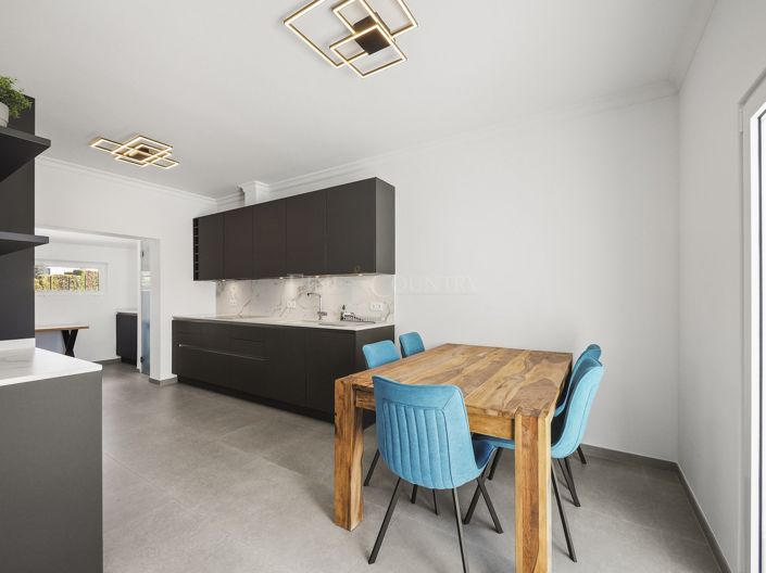 Image No.11-2 Bed Townhouse for sale