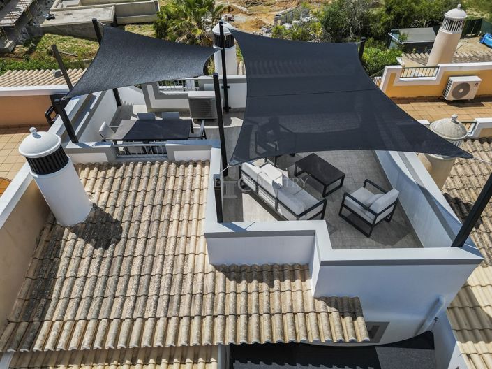 Image No.28-2 Bed Townhouse for sale