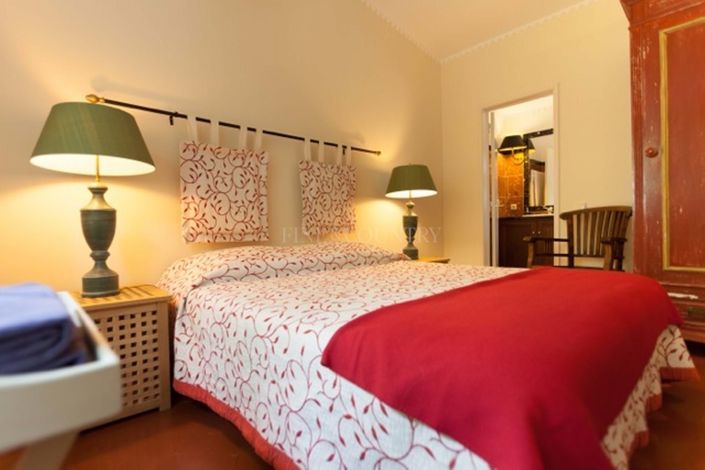 Image No.33-7 Bed Villa for sale