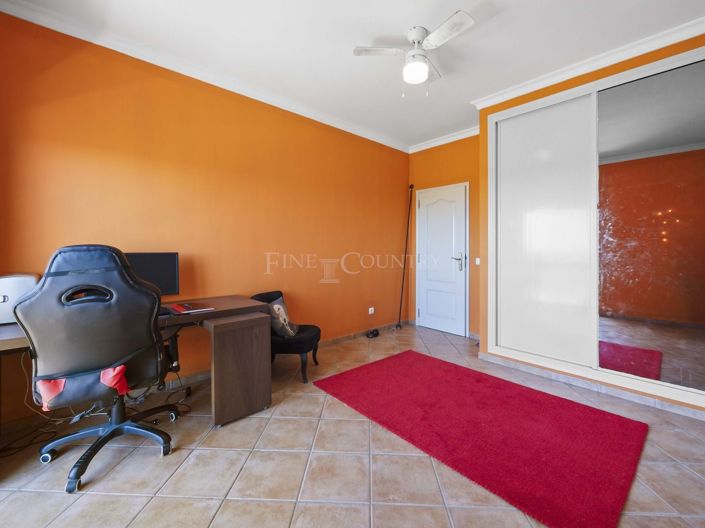 Image No.14-5 Bed Property for sale