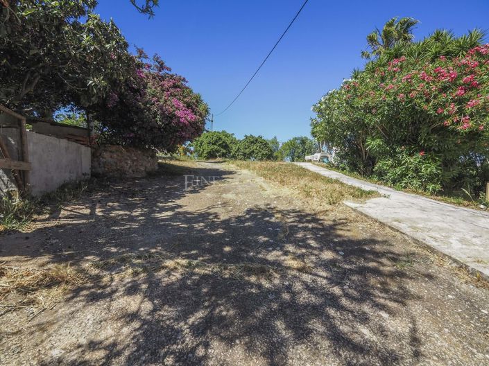 Image No.37-5 Bed Property for sale