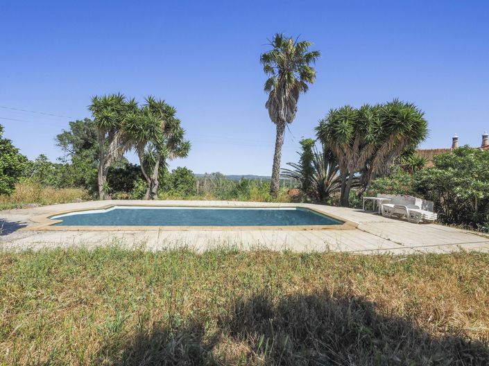 Image No.40-5 Bed Property for sale