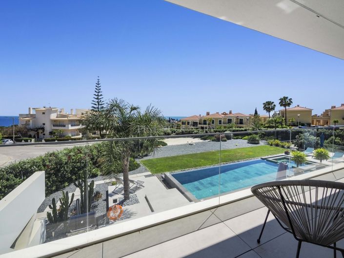 Image No.36-5 Bed Property for sale