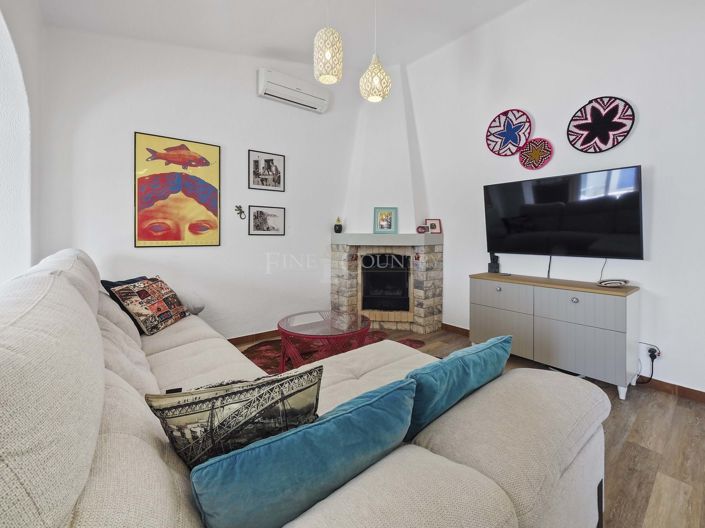 Image No.8-3 Bed Property for sale