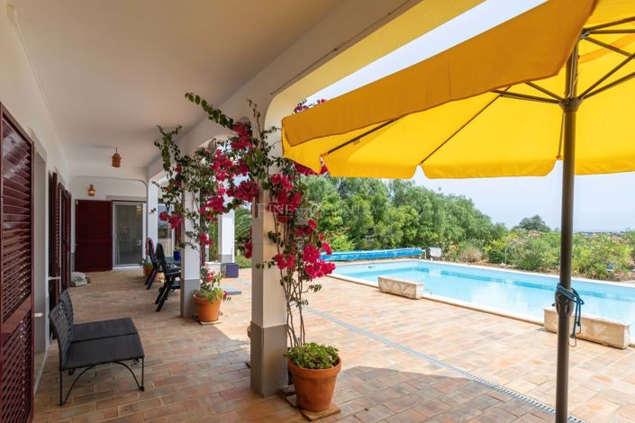 Image No.20-3 Bed Villa for sale