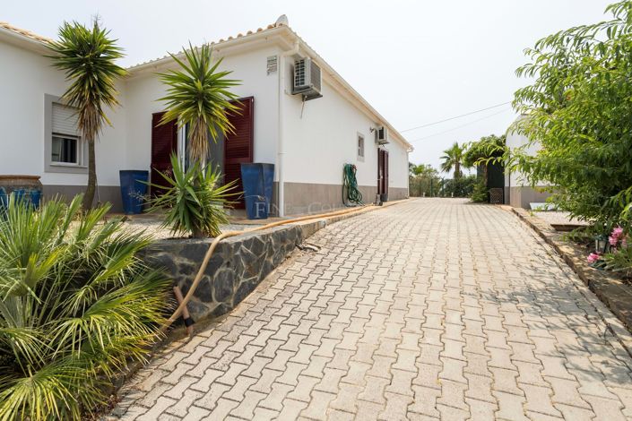 Image No.29-3 Bed Villa for sale