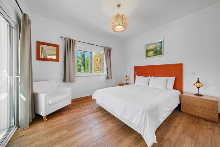 Image No.10-4 Bed Villa for sale