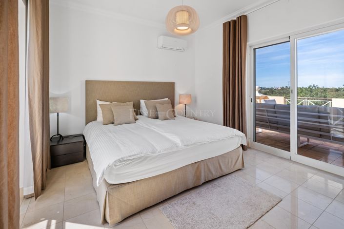 Image No.15-3 Bed Villa for sale