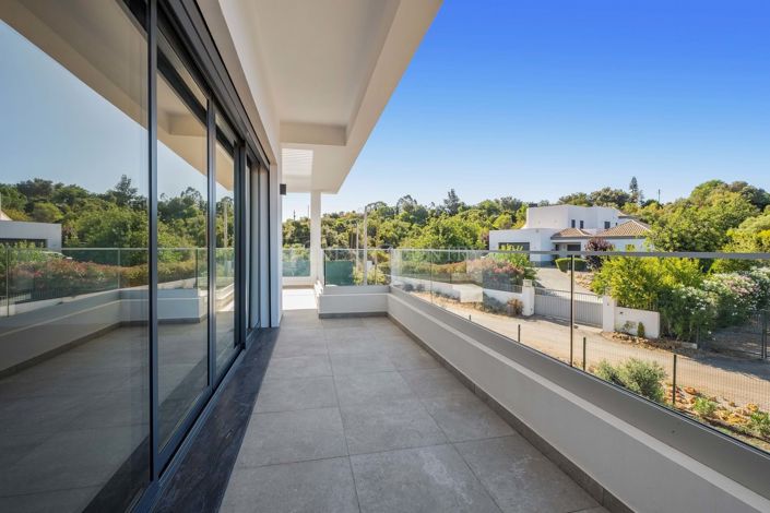 Image No.17-4 Bed Villa for sale