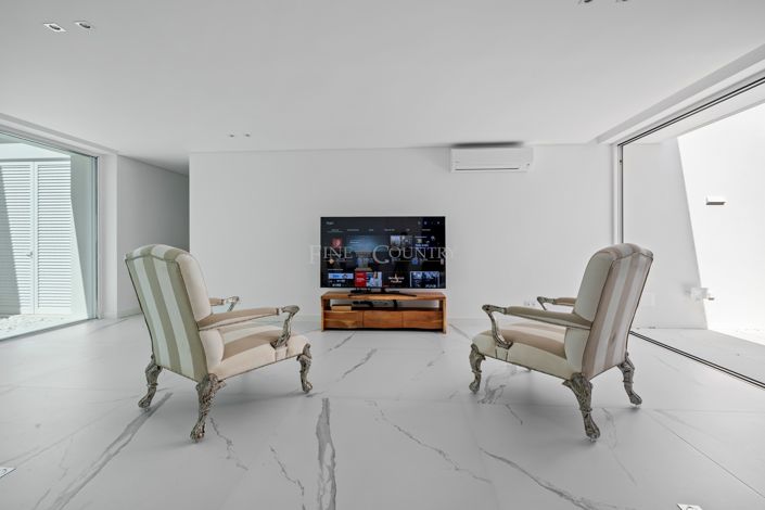 Image No.9-Propriété de 3 chambres à vendre à Loule