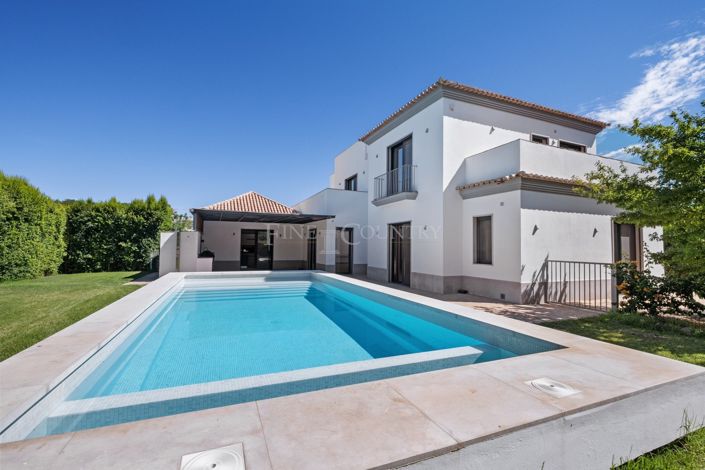 Image No.49-4 Bed Property for sale