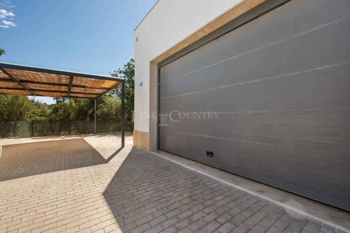 Image No.51-4 Bed Property for sale