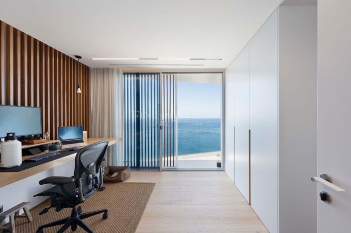 Image No.63-3 Bed Property for sale