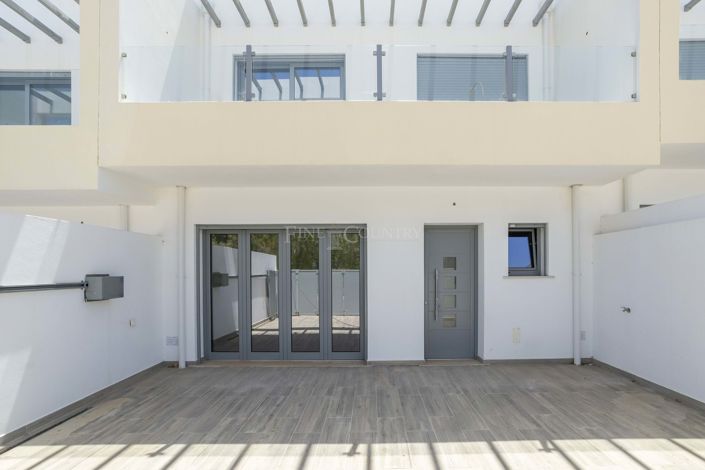 Image No.4-3 Bed Townhouse for sale