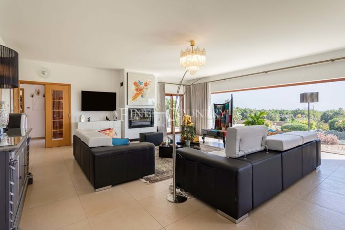 Image No.13-4 Bed Property for sale