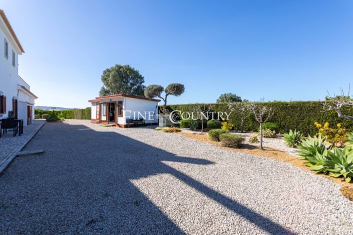 Image No.30-4 Bed Property for sale