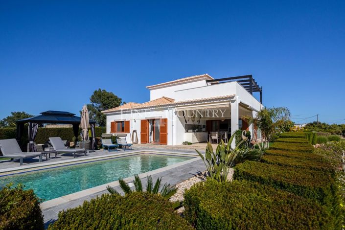 Image No.5-4 Bed Property for sale