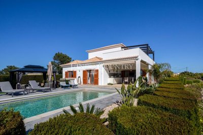 2104-215337-b952a8cbdbc2fd66601ce91bb265b9cce